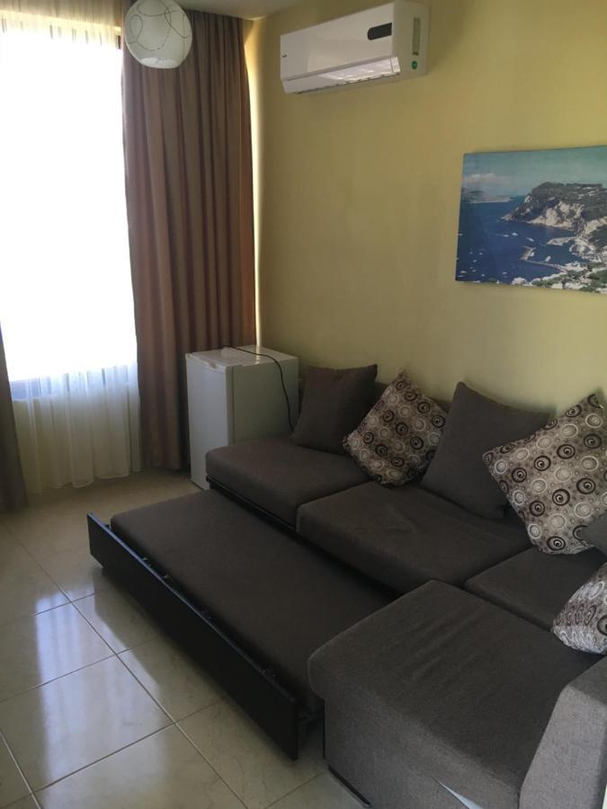 אורקי Aparthotel Family מראה חיצוני תמונה