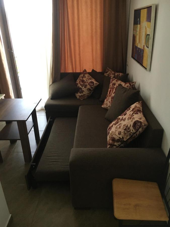 אורקי Aparthotel Family מראה חיצוני תמונה