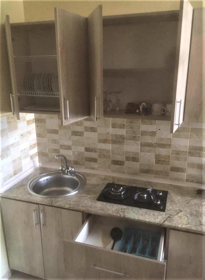 אורקי Aparthotel Family מראה חיצוני תמונה