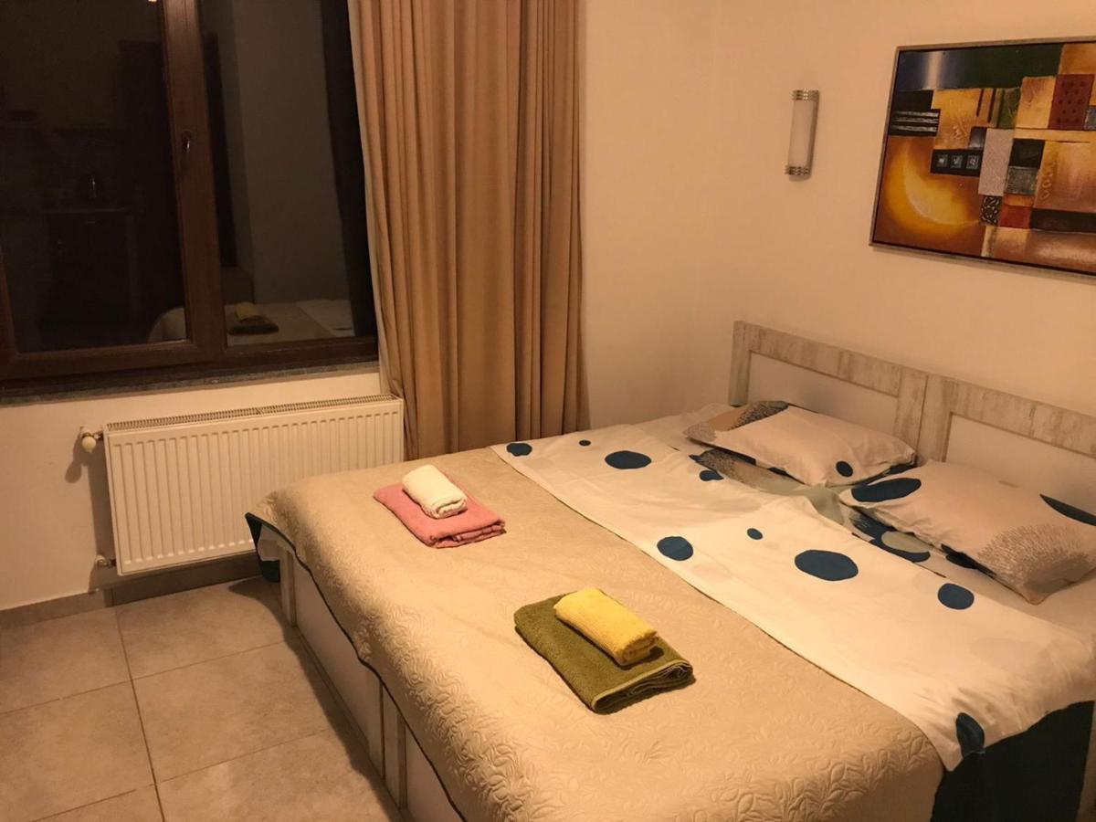אורקי Aparthotel Family מראה חיצוני תמונה