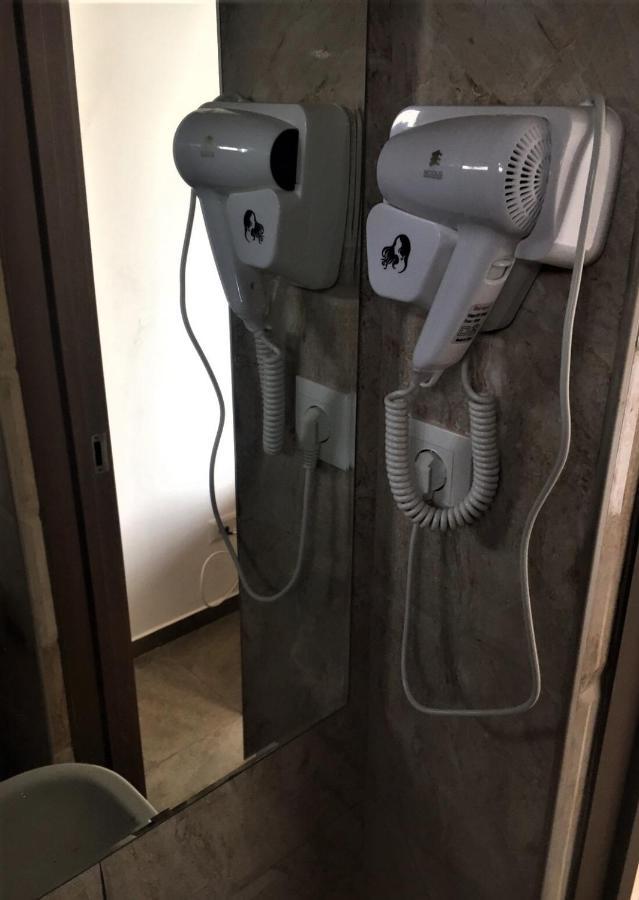 אורקי Aparthotel Family מראה חיצוני תמונה